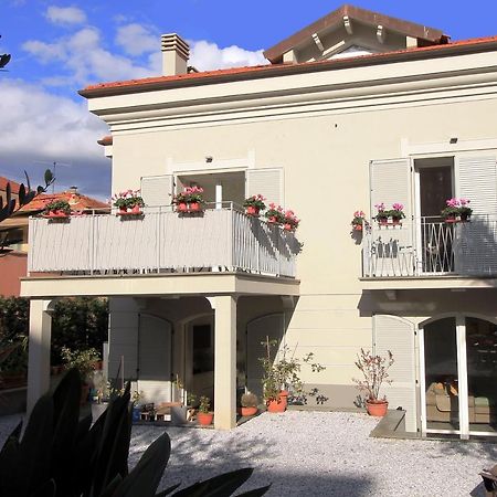 Guesthouse Villa Jung Бордігера Екстер'єр фото