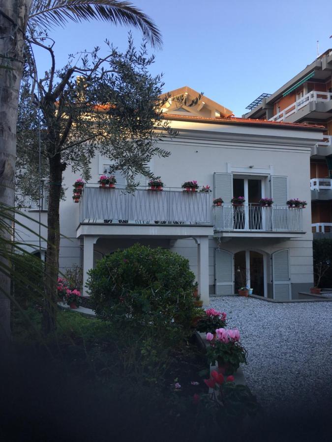 Guesthouse Villa Jung Бордігера Екстер'єр фото